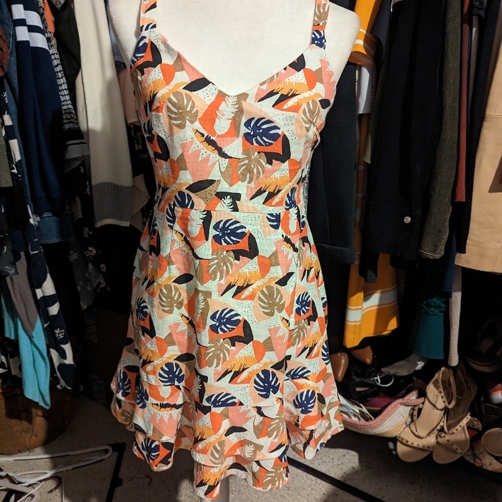 Sadie and Sage Tropical floral dress size small